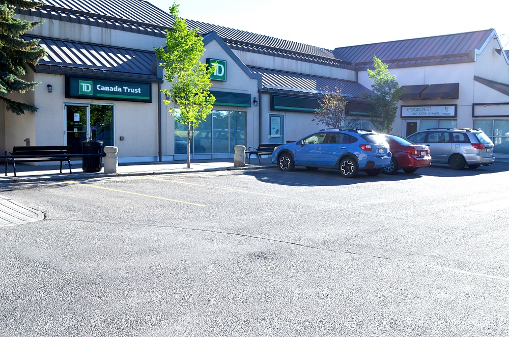 Calgary Endodontist Office with more free parking